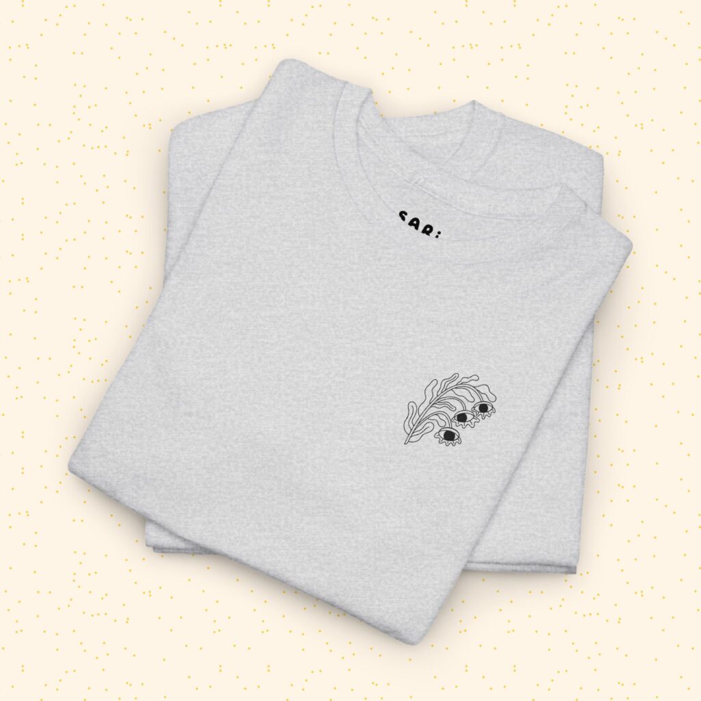 Playera de Algodón Flor Surrealista